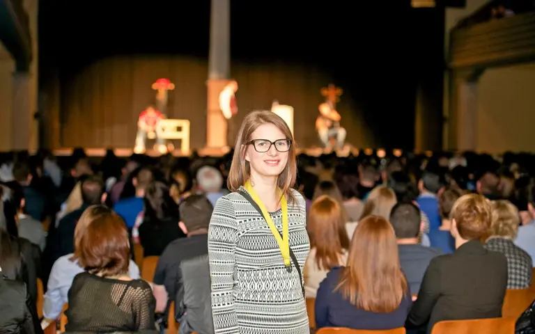 Pozorišna sala pred početak predstave